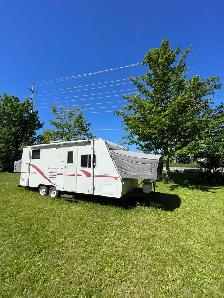 CAMPER Trailer! - Photo 2