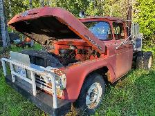 Old Ford Trucks - Photo 2