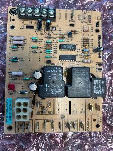 OEM CIRCUIT BOARD - Photo 2