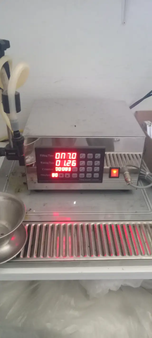 LIQUID FILLING MACHINE DIGITAL