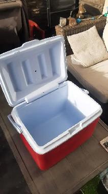 RUBBERMAID COOLER PERFECT SHAPE! - Photo 5