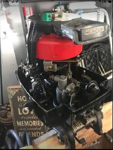 9.8 hp mercury outboard motor,2 stroke,long shaft /tank and hose - Photo 6