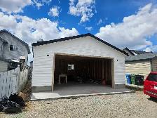 Roofer/sider available