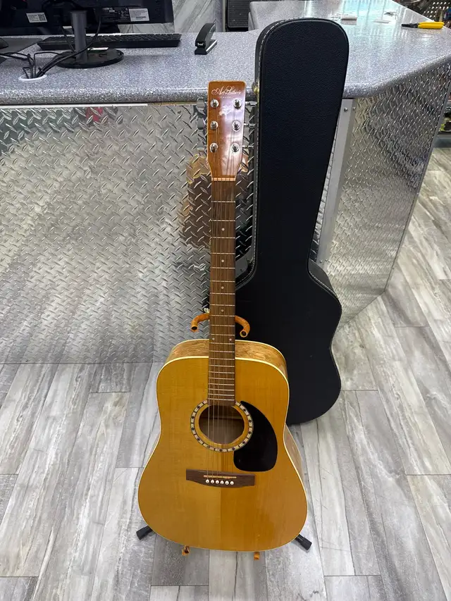 Art Lutherie Canada Spruce HG FS Acoustic Guitar