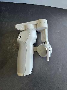 DJI OM4 w/case - Photo 3