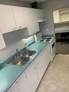 Furnished Room in N End - Photo 2