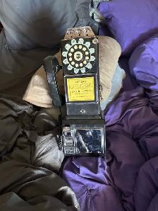 vintage pay phone for sale. great for phone collectors. - Photo 2