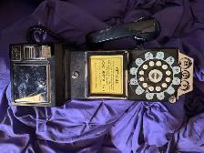 vintage pay phone for sale. great for phone collectors. - Photo 4