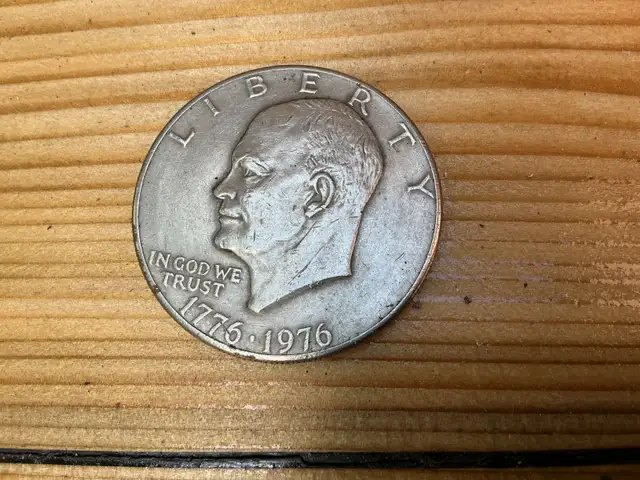 Rare 1776-1976 EISENHOWER U.S. BICENTENNIAL One Dollar Coin !