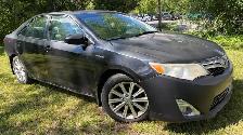 2014 Toyota Camry XLE HYBRID - Photo 2