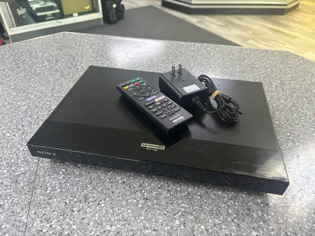 Sony UBP-X700U Ultra HD Blu Ray/DVD Player With Remote