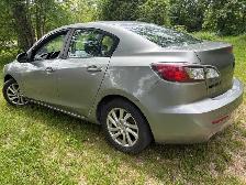 2012 Mazda Mazda3 GS-SKY - Photo 6