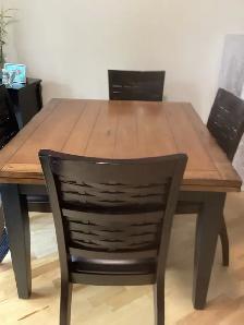 Dining Room Table and Chairs Set