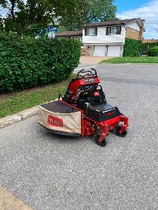 Toro Grandstand 32" Kawasaki 18 HP