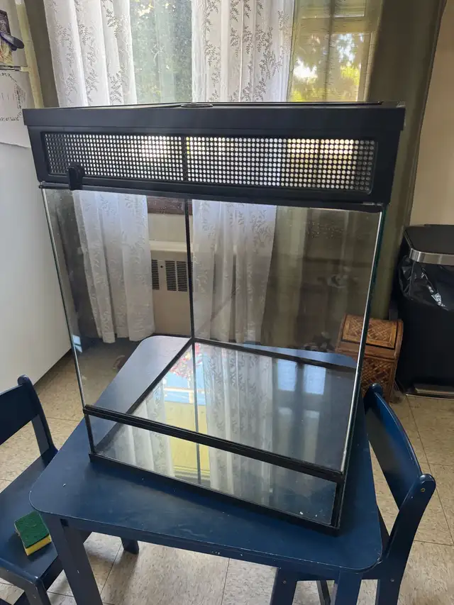 Thrive 18x18x24 Terrarium