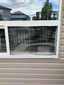 Glass and frame repair for windows and doors - Photo 9