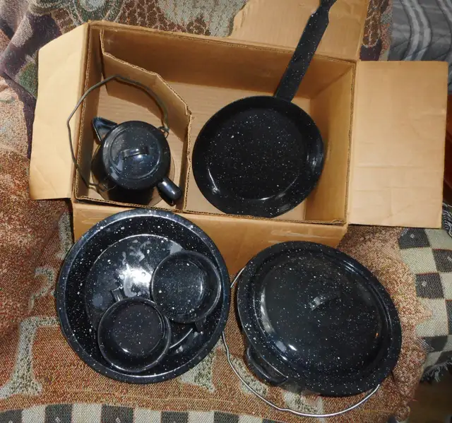 New 9 piece Frontier  porcelain camping ware