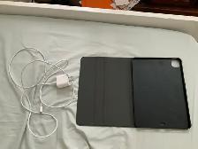 Apple iPad Pro 11-inch 256GB  crazy deal of a price - Photo 5