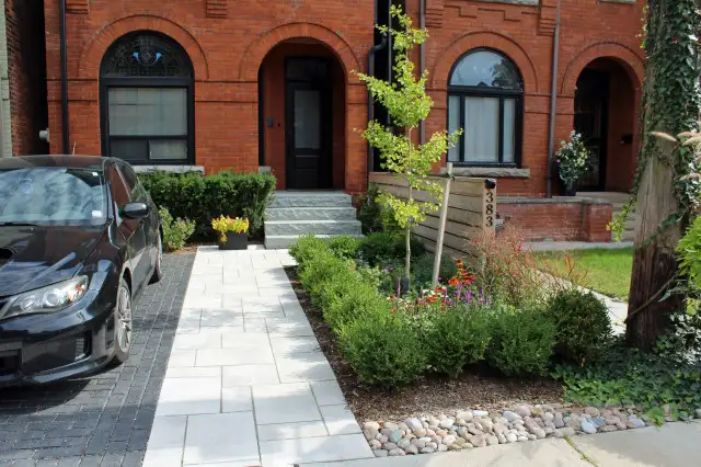 Affordable Lawn Care & Landscaping Oakville!