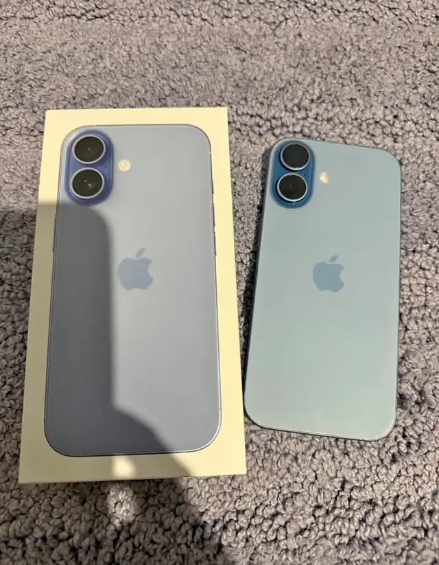 unlocked iPhone 17 mint condition