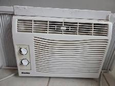 Two Air Conditioners. Blows Ice Cold. Testable. $85 each - Photo 3