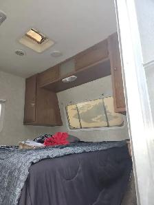 2004 Keystone Springdale 25 foot camper - Photo 3
