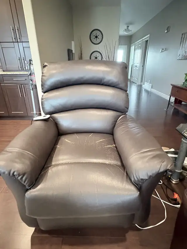 Must Sell! Sofa and Lift Chair