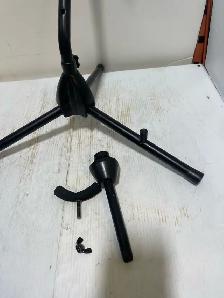 Guitar Stand - Photo 3