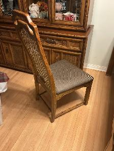 Antique Dining Room Set - Photo 3