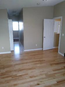 Six Bedroom House, - Photo 6