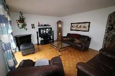 4 1/2 renovated apartment for rent - Photo 2