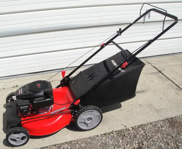 POWERSMART REAR BAG GAS LAWNMOWER