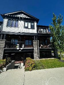 Beautiful 2 Bed, 2 Bath Townhome Condo for Rent – Huron Area