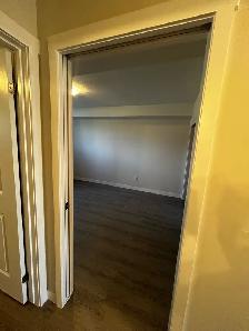Beautiful 2 Bed, 2 Bath Townhome Condo for Rent – Huron Area - Photo 10