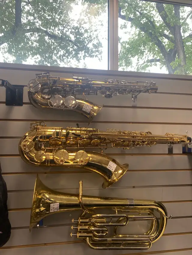 Saxophones @ Cashopolis!!