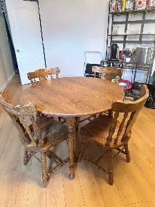 Oak Kitchen Table and Chairs