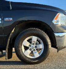 2018 RAM 1500 CREW CAB 4X4 - - SLT - PKG – 6.3 FT BOX VERY RARE - Photo 3