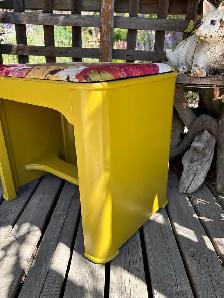 Pretty Lichen Green Vanity Bench - Photo 2