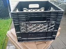 Caisse de lait a vendre 5$ chaques - Photo 3