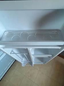 Danby small refrigerator - Photo 2