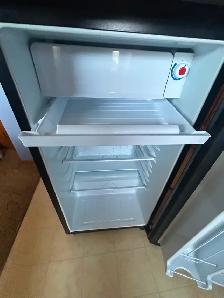 Danby small refrigerator - Photo 6