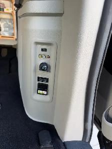 2016 Dodge Grand Caravan SXT – Low KM, Family-Ready with DVD Ent - Photo 9
