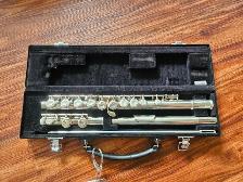 Yamaha Flute - Photo 2