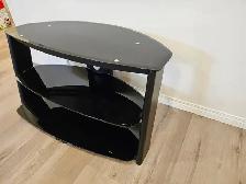 Glass Table - Photo 6