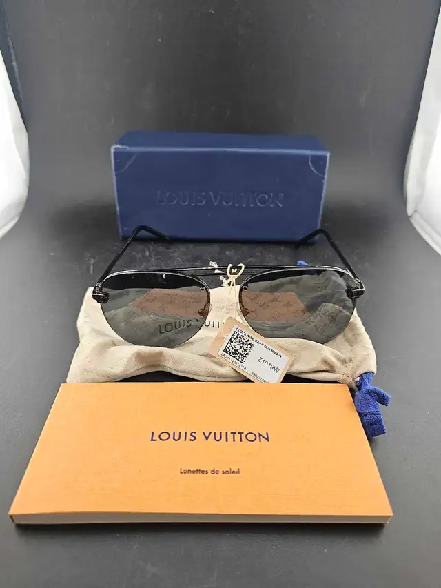 Louis Vuitton Z1019W 2022 Black Monogram Lens Sunglasses