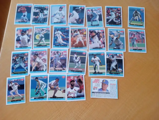Carte Baseball Donruss McDonald92 Série 25/ 26 cartes 120626-296