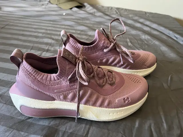 woman’s sneakers