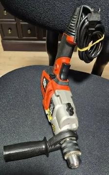 BLACK & DECKER 6.5 AMP 1/2' HAMMER DRILL (DR550) – TESTED – $50 - Photo 3