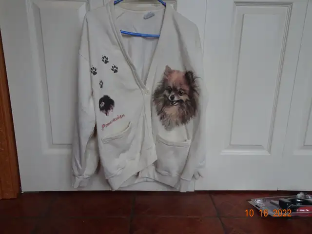 Women's Pomeranian Sweater