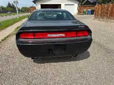2010 Dodge Challenger SRT8 17,000KMS as new - Photo 2